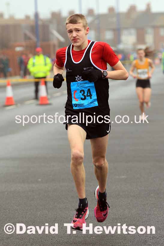 Senior mens 12 Stage 2023 Northern Mens 12 stage and Womens 6 Stage Relays and Young Athletes, Redcar. Photo: David T. Hewitson/Sports for All Pics
